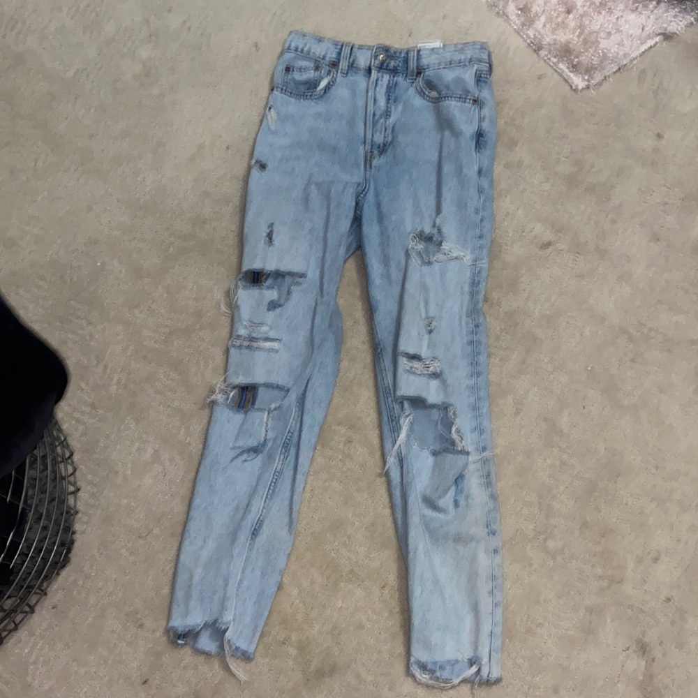 PacSun  ripped jeans size 2 pick up from house in Phoenix Az